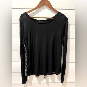 Lightweight black Scotch & Soda top with a flowing floral back, size M